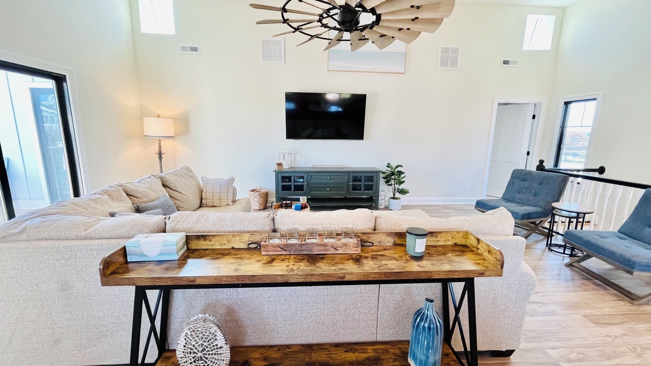 Photo of Livingroom in Sandpiper Village