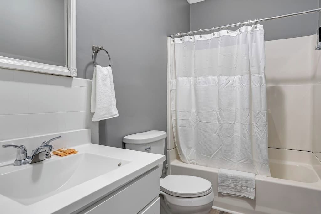 Photo of Bathroom in Shaw