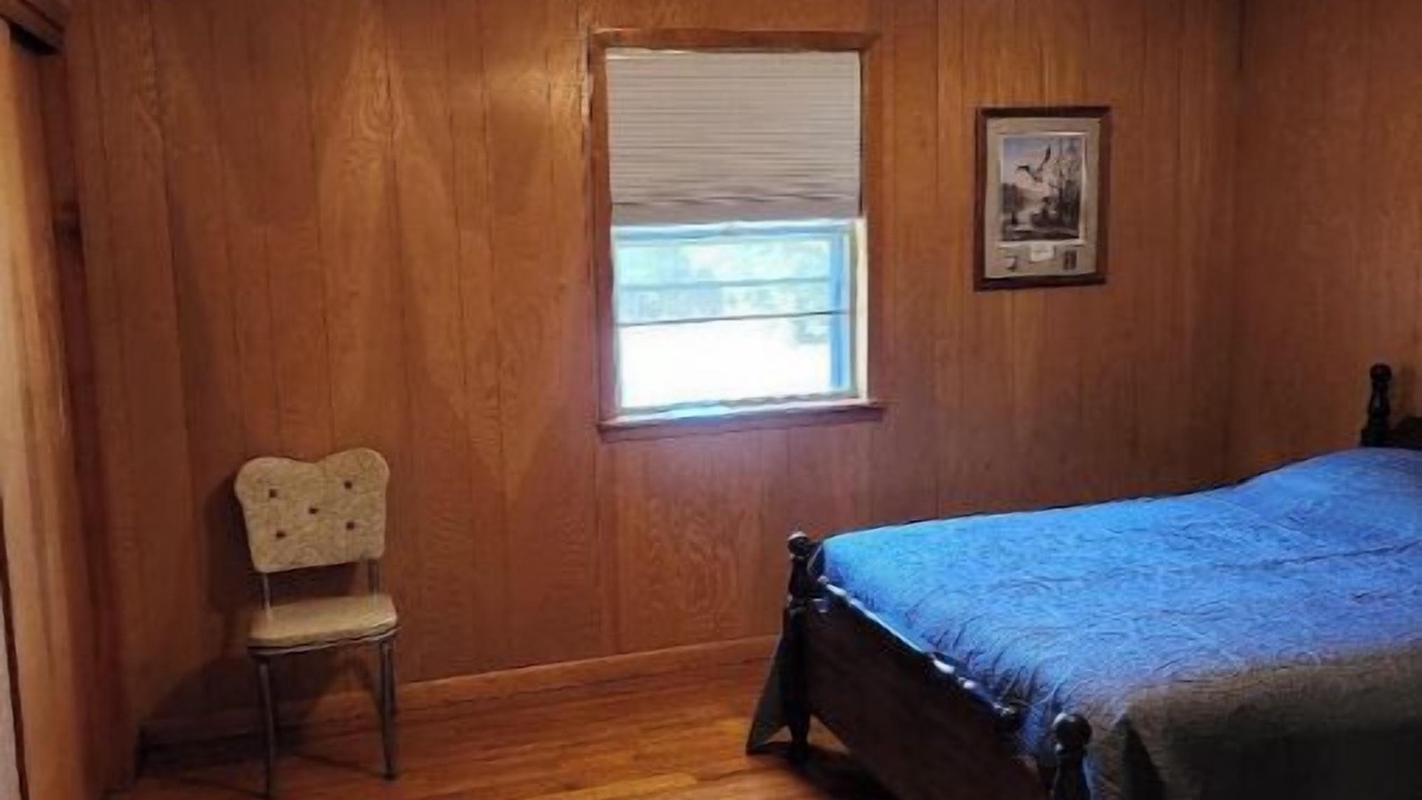 Photo of Bedroom in Russellville