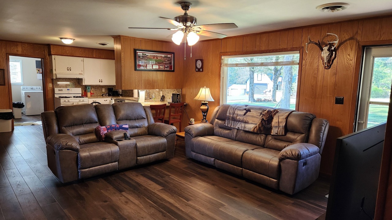 Photo of Livingroom in Russellville