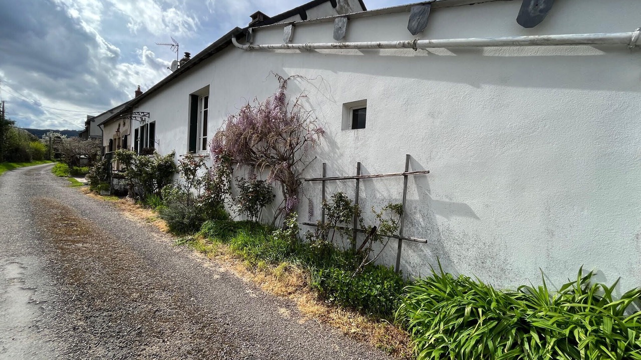 Photo of Outdoor in Anost