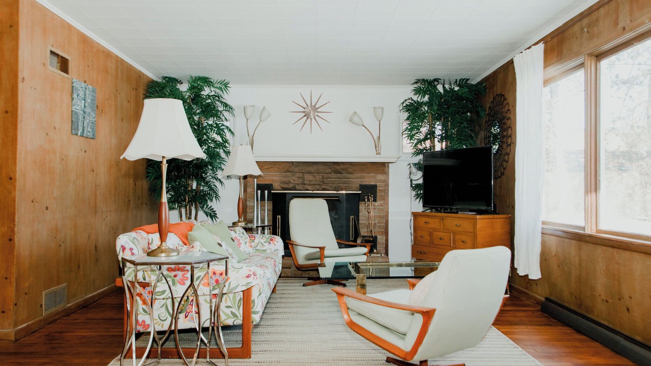 Photo of Livingroom in Shorewood-Tower Hills-Harbert