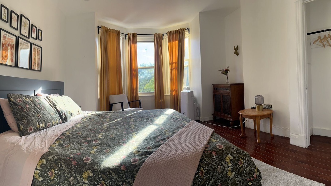 Photo of Bedroom in McGinley Square