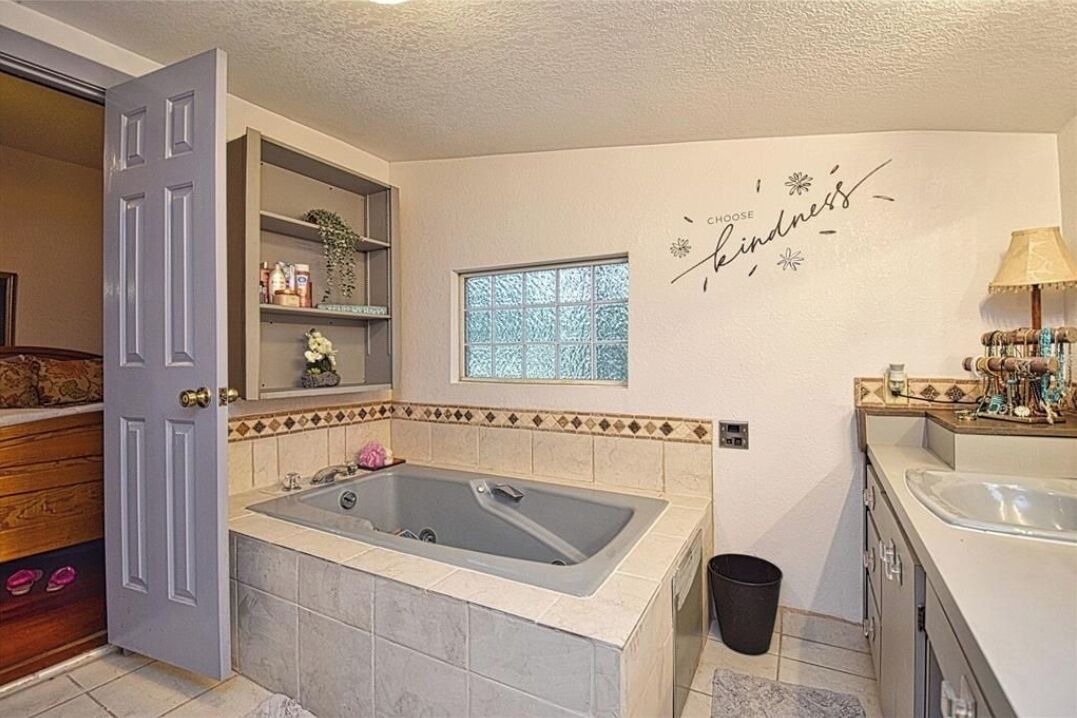 Photo of Bathroom in Edgar