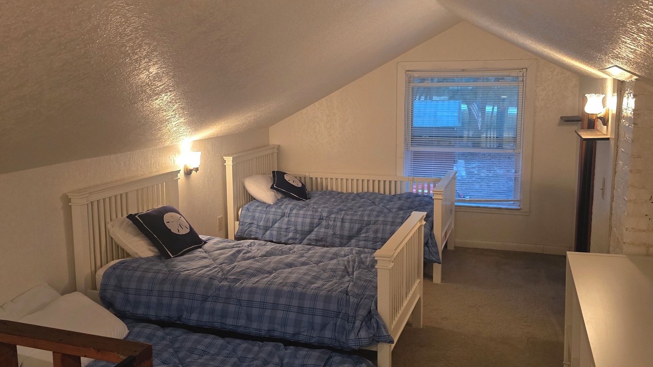 Photo of Others in Edgar