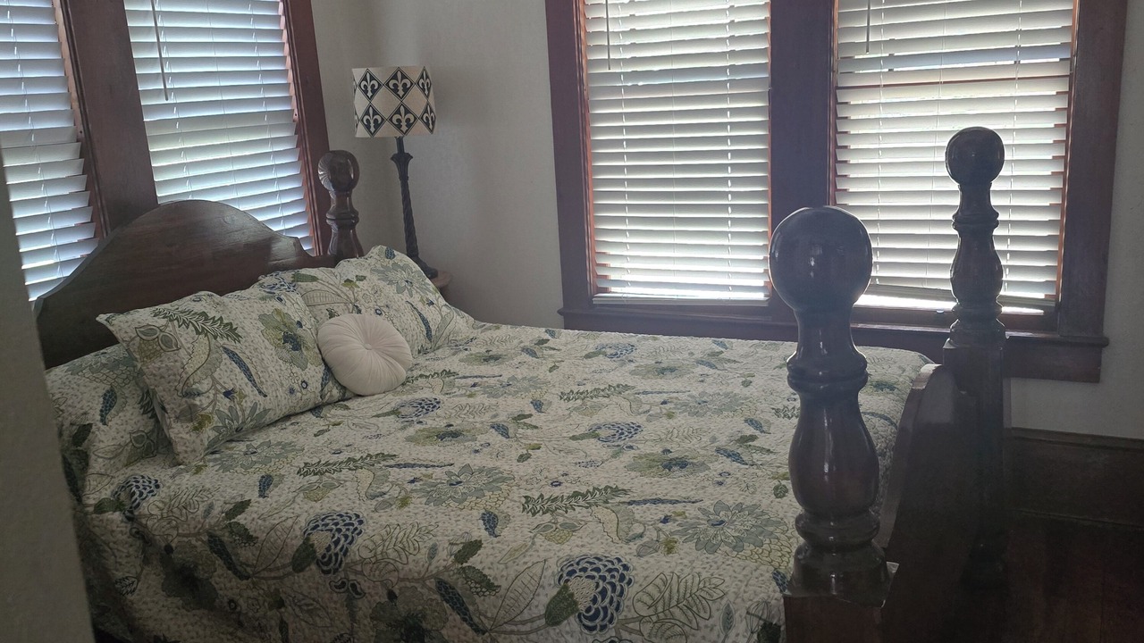 Photo of Others in Edgar