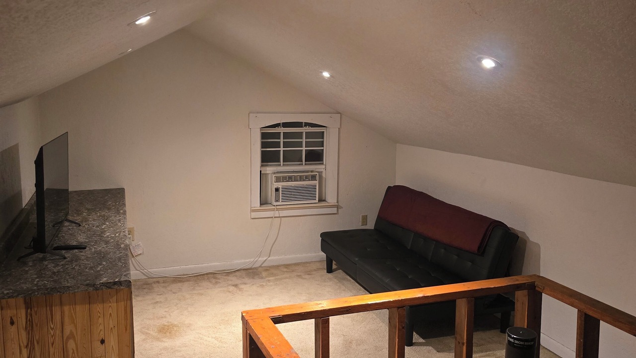 Photo of Others in Edgar