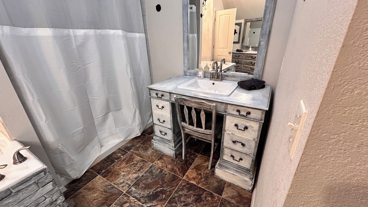 Photo of Bathroom in Palisades