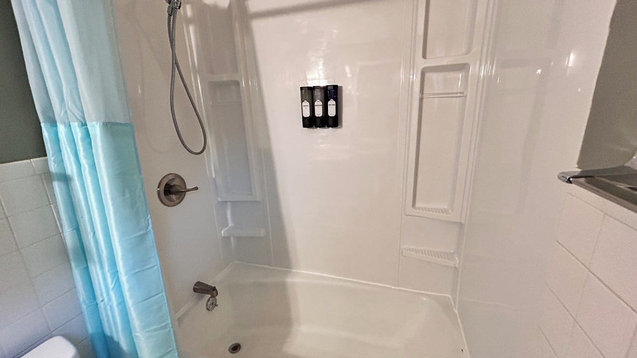 Photo of Bathroom in Palisades