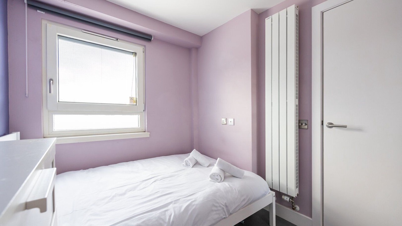 Photo of Bedroom in Craigmillar