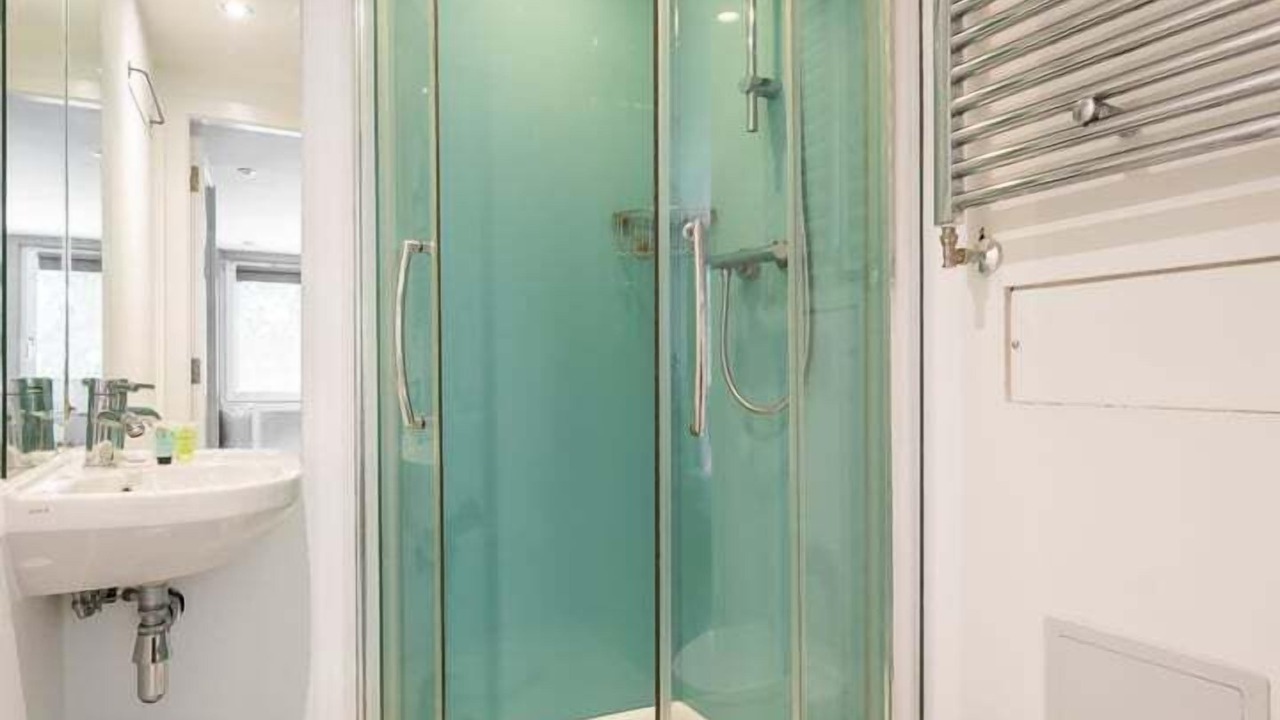 Photo of Bathroom in Craigmillar