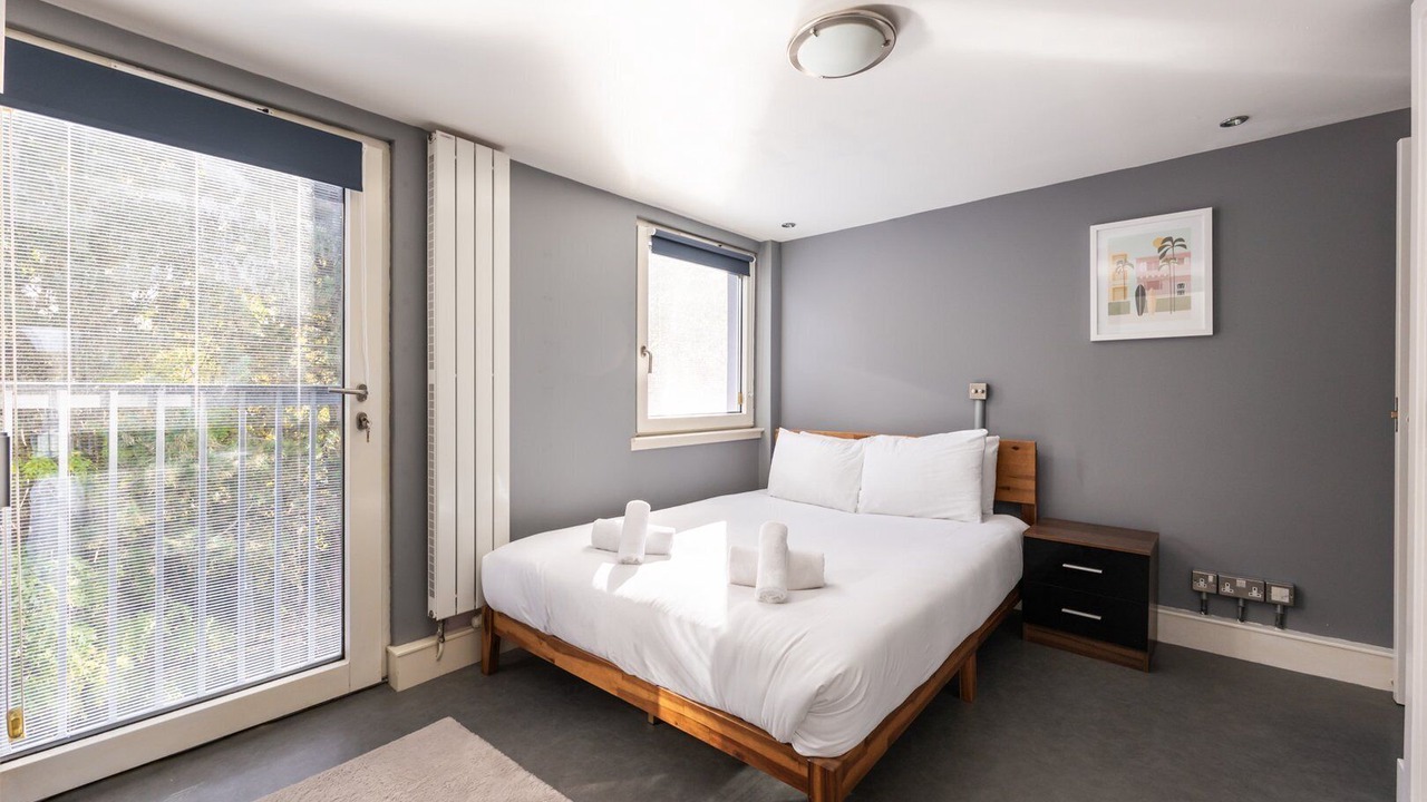 Photo of Bedroom in Craigmillar