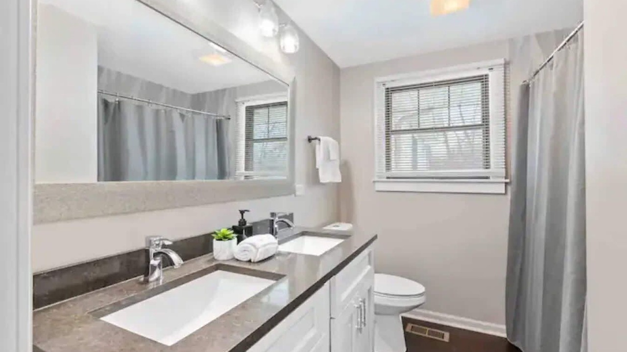 Photo of Bathroom in Wasco