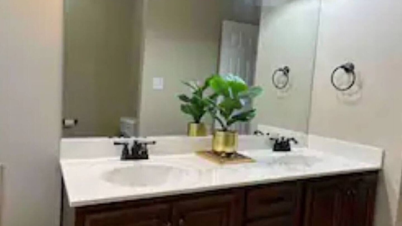 Photo of Bathroom in Gunter Afs