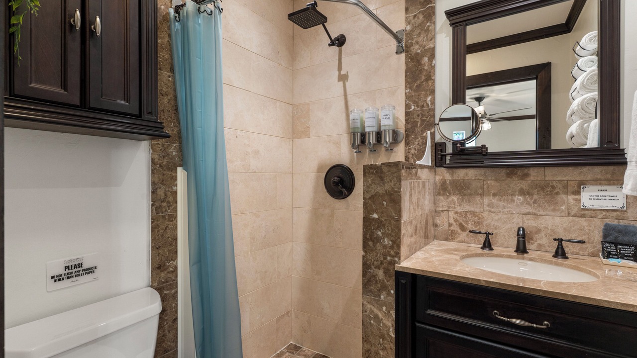 Photo of Bathroom in Maple Ridge