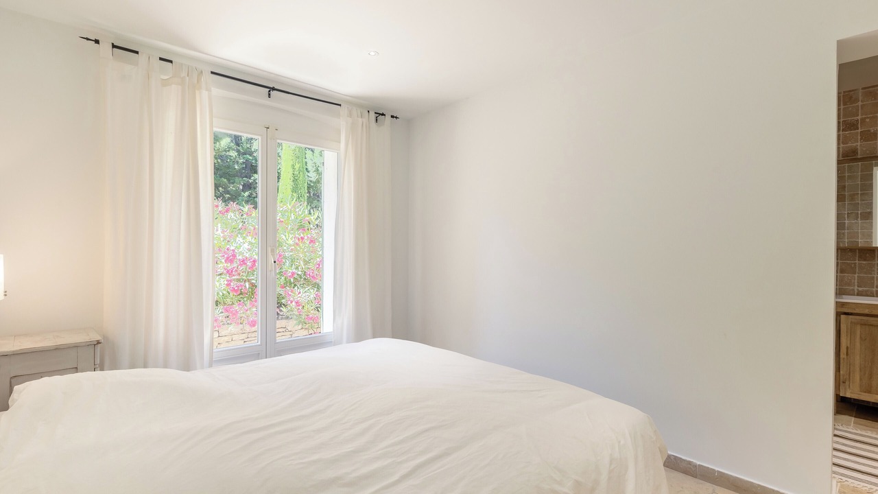 Photo of Bedroom in Bonnieux
