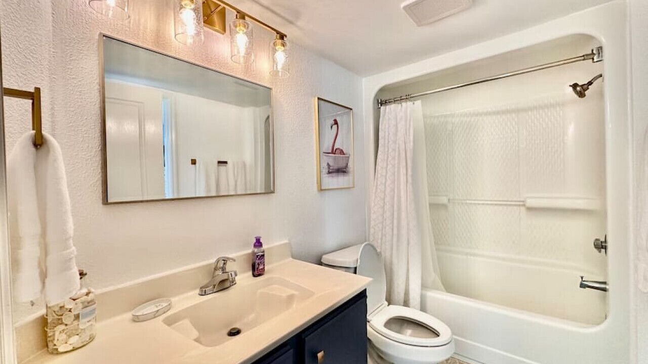 Photo of Bathroom in Crescent Beach