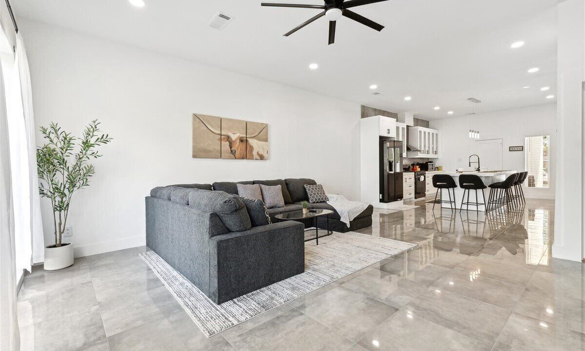 Photo of Livingroom in Cedars