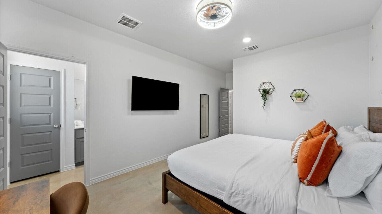 Photo of Bedroom in Temple