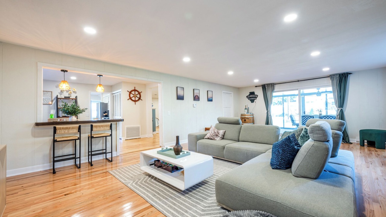 Photo of Livingroom in Paw Paw Lake