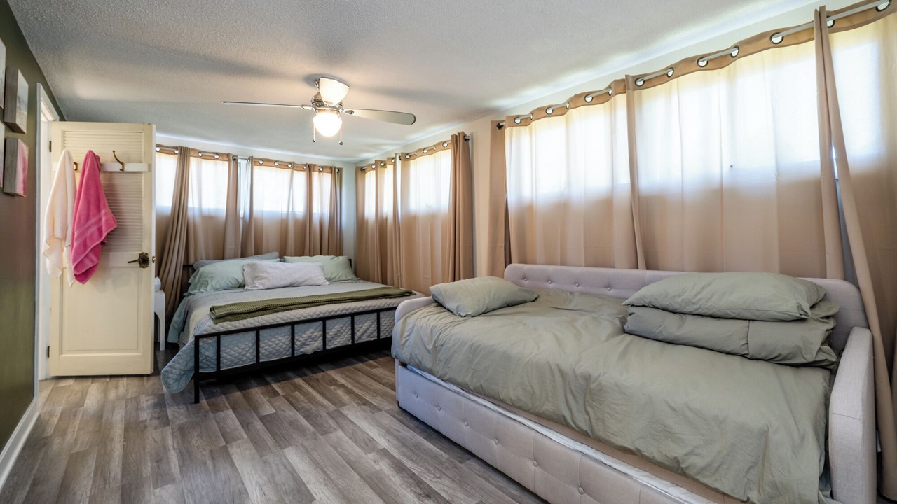 Photo of Bedroom in Paw Paw Lake