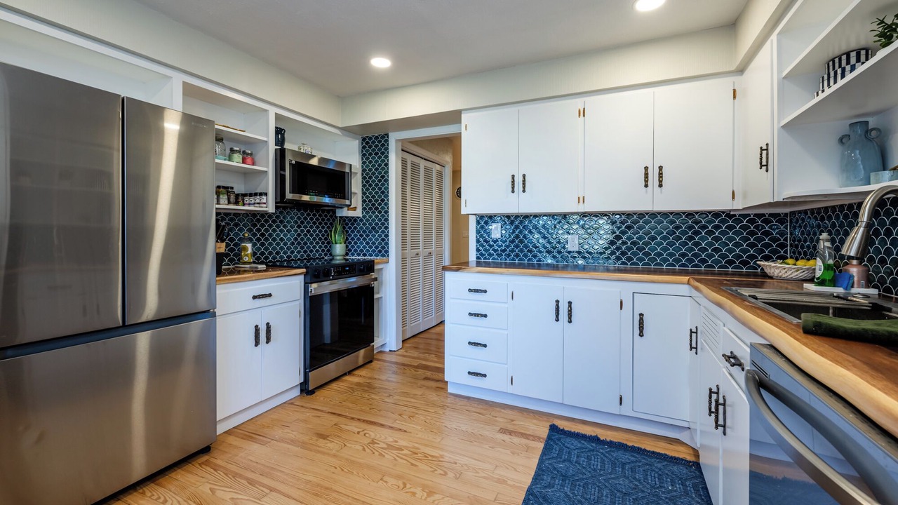 Photo of Kitchen in Paw Paw Lake