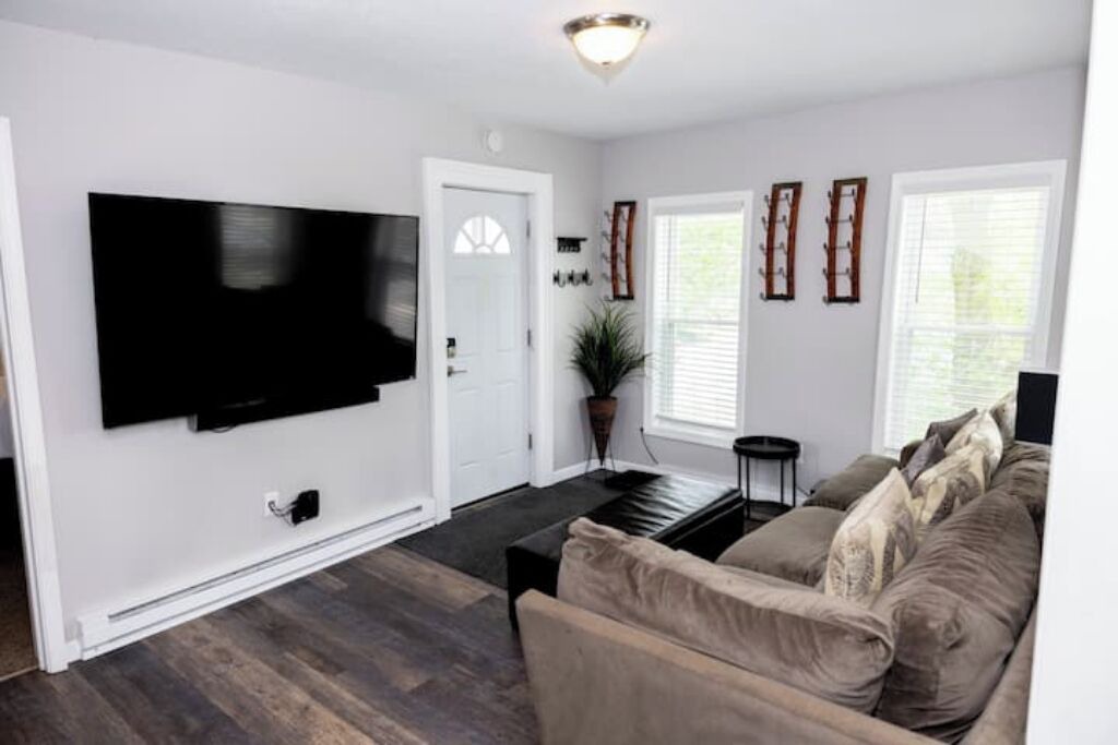 Photo of Livingroom in Watertown