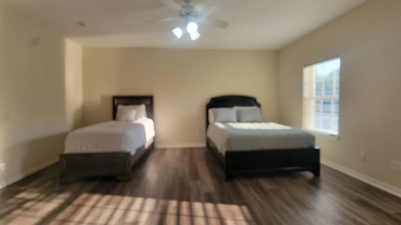 Photo of Bedroom in Crowley