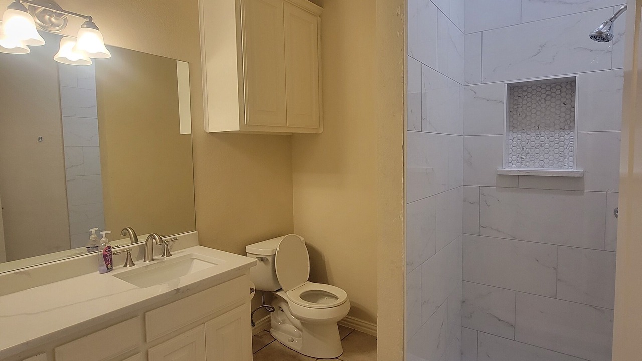 Photo of Bathroom in Crowley