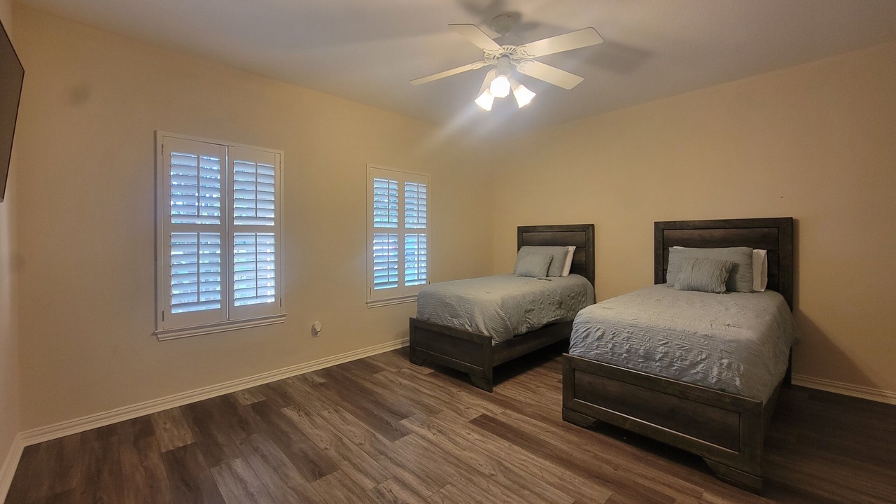 Photo of Bedroom in Crowley