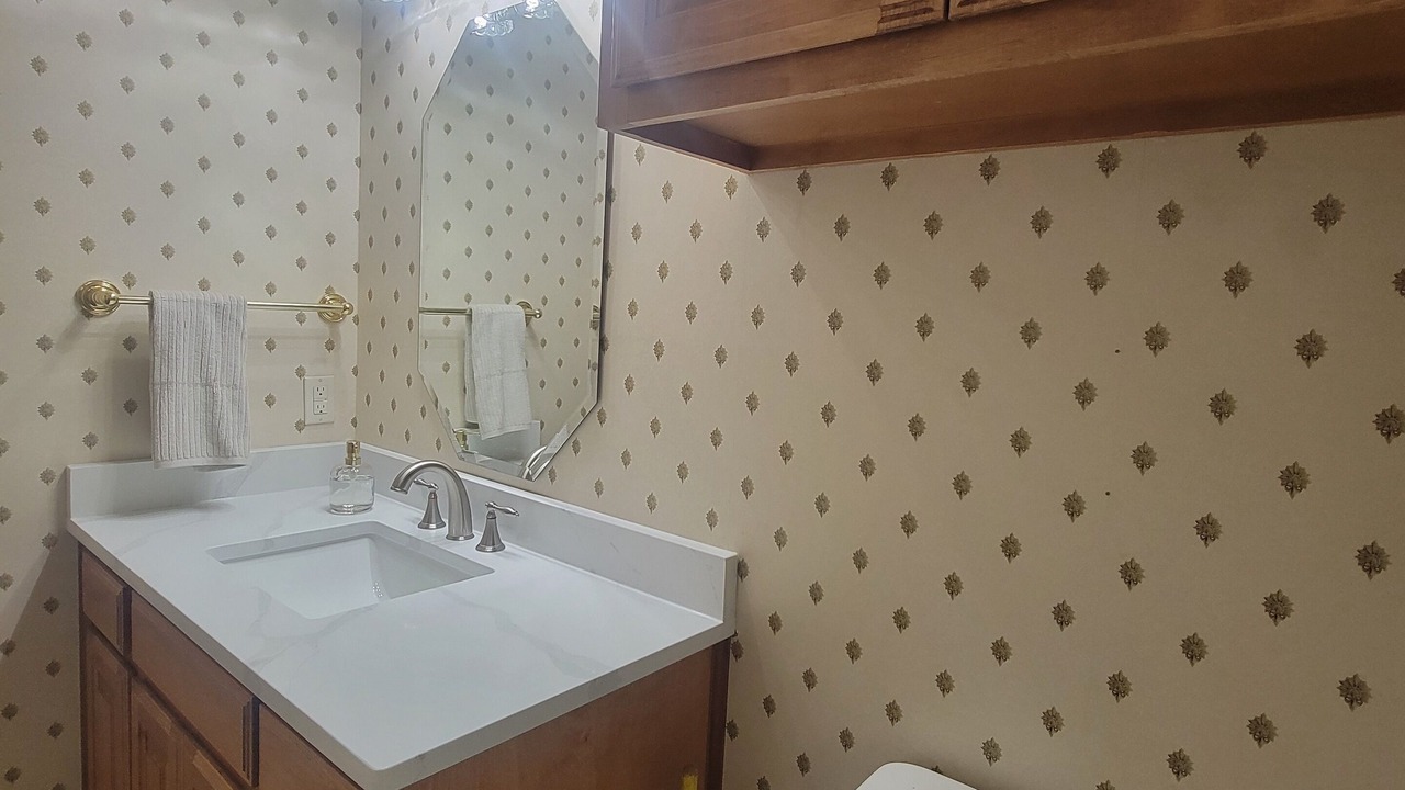 Photo of Bathroom in Crowley