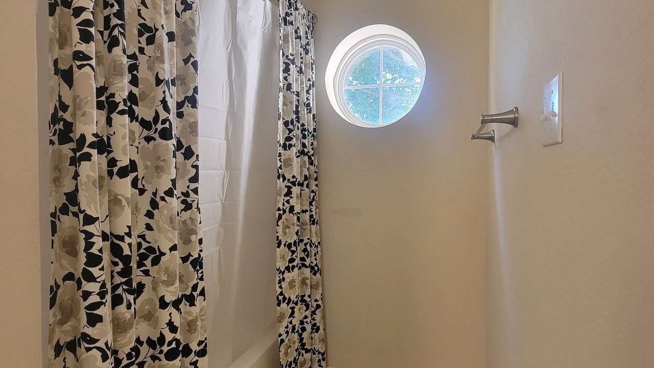 Photo of Bathroom in Crowley