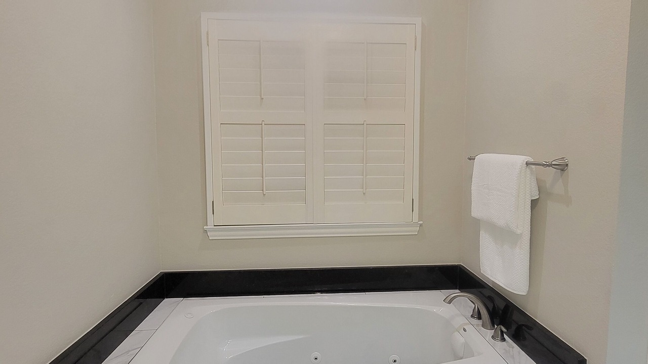 Photo of Bathroom in Crowley