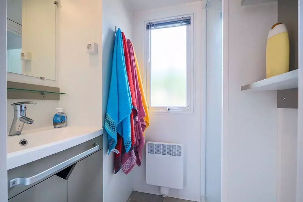 Photo of Bathroom in Lancieux