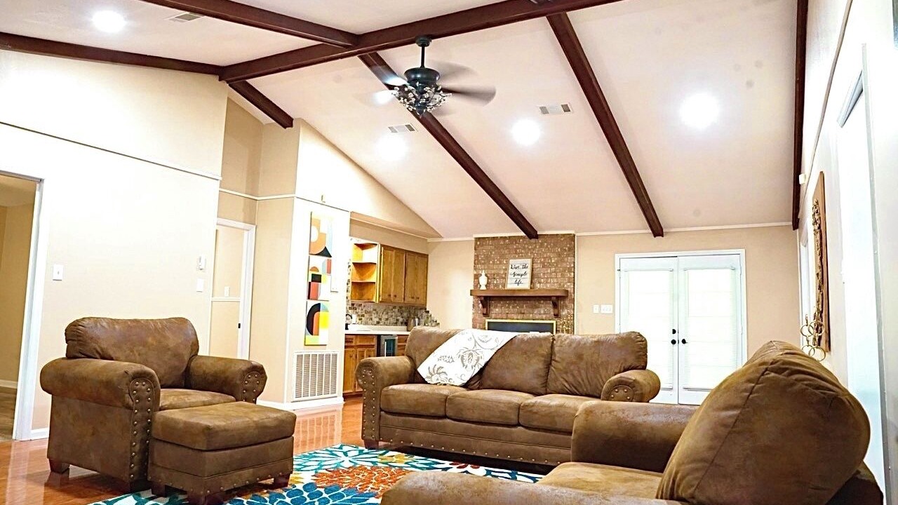 Photo of Livingroom in Pine Bluff