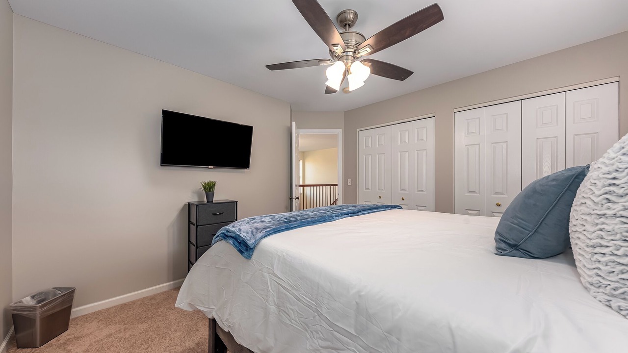 Photo of Bedroom in Crown Point