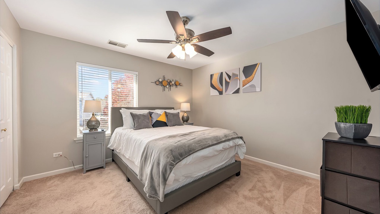 Photo of Bedroom in Crown Point
