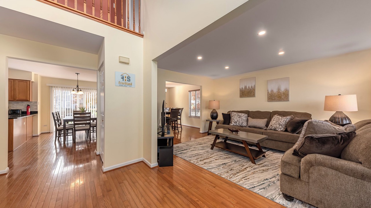 Photo of Livingroom in Crown Point