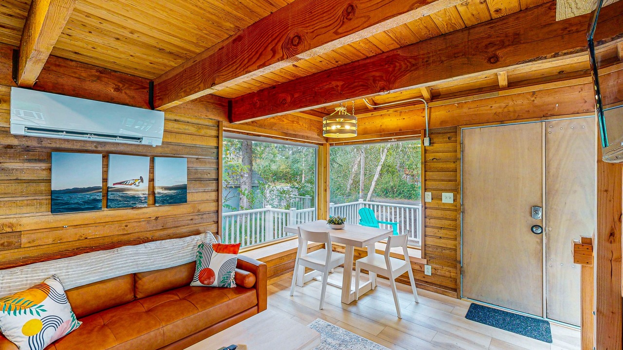 Photo of Livingroom in Manzanita