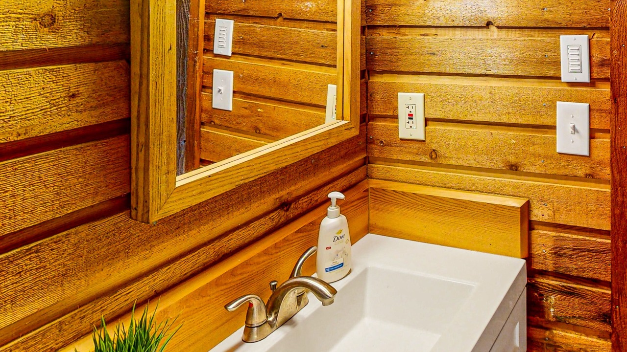 Photo of Bathroom in Manzanita