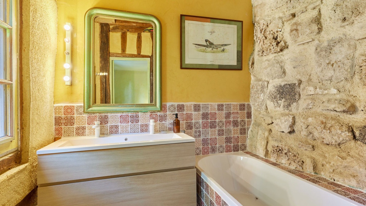 Photo of Bathroom in Vatteville La Rue