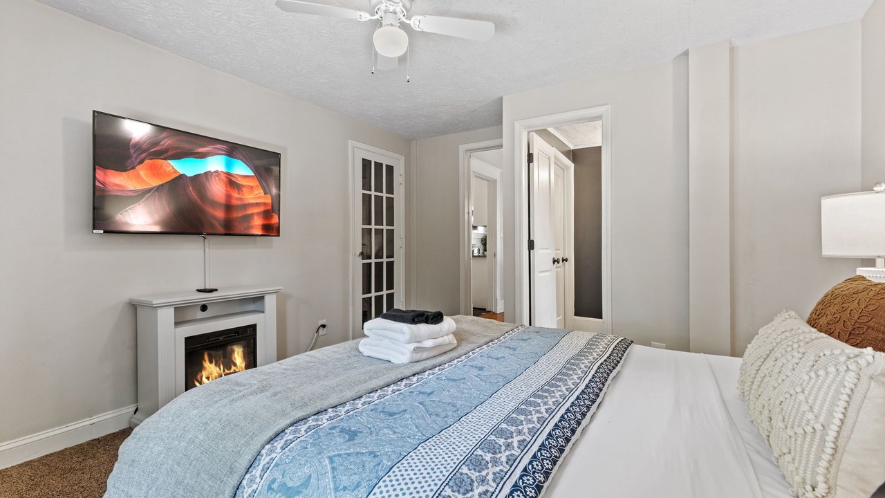 Photo of Bedroom in Fountain Square