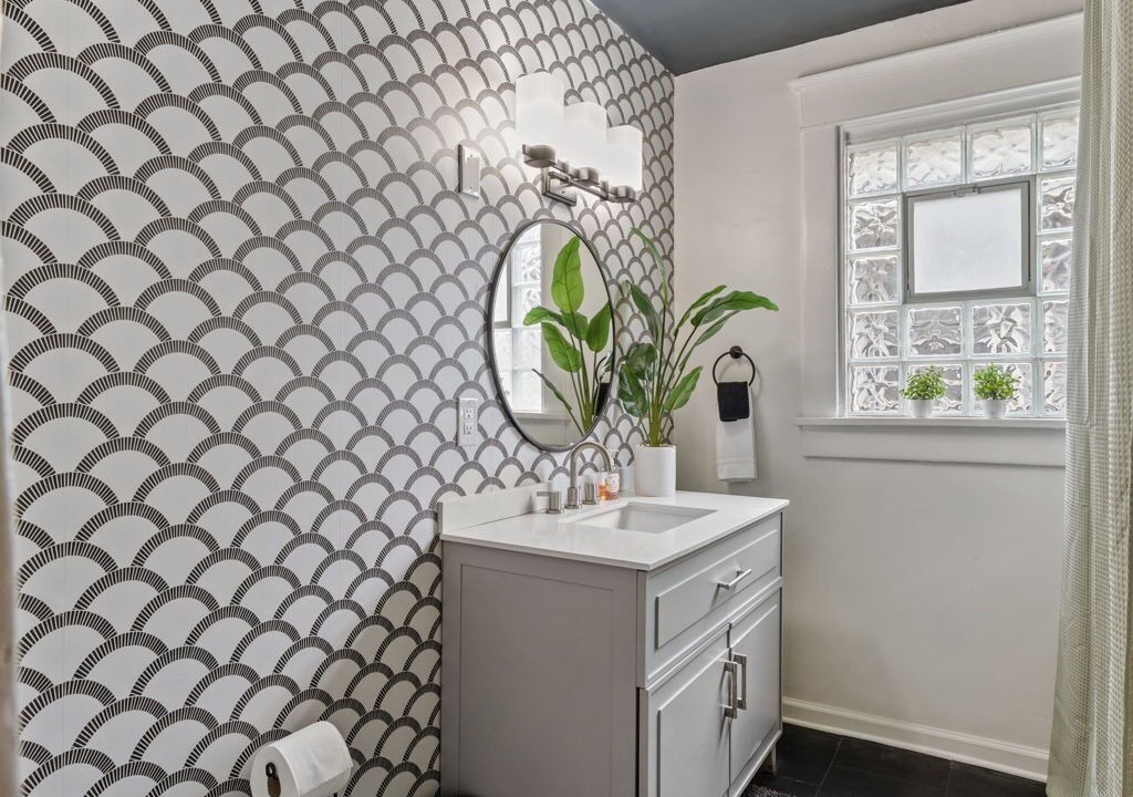 Photo of Bathroom in Fountain Square