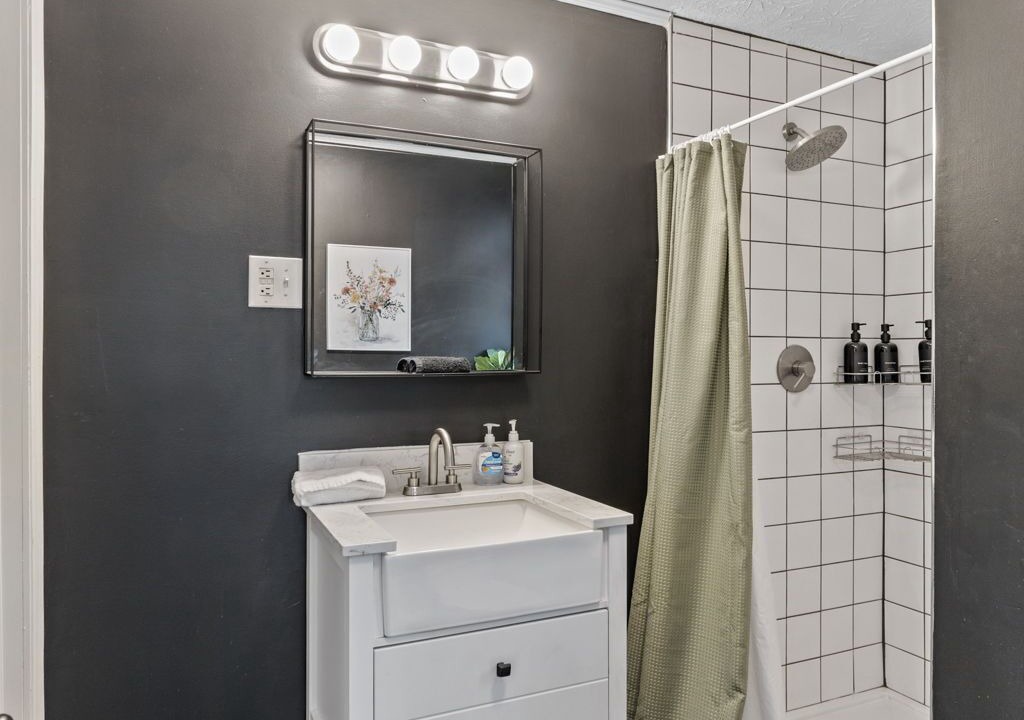 Photo of Bathroom in Fountain Square