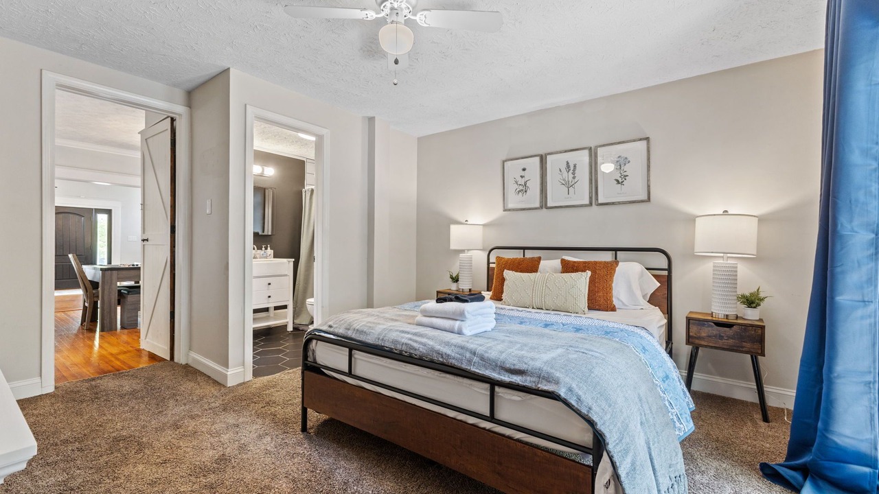 Photo of Bedroom in Fountain Square