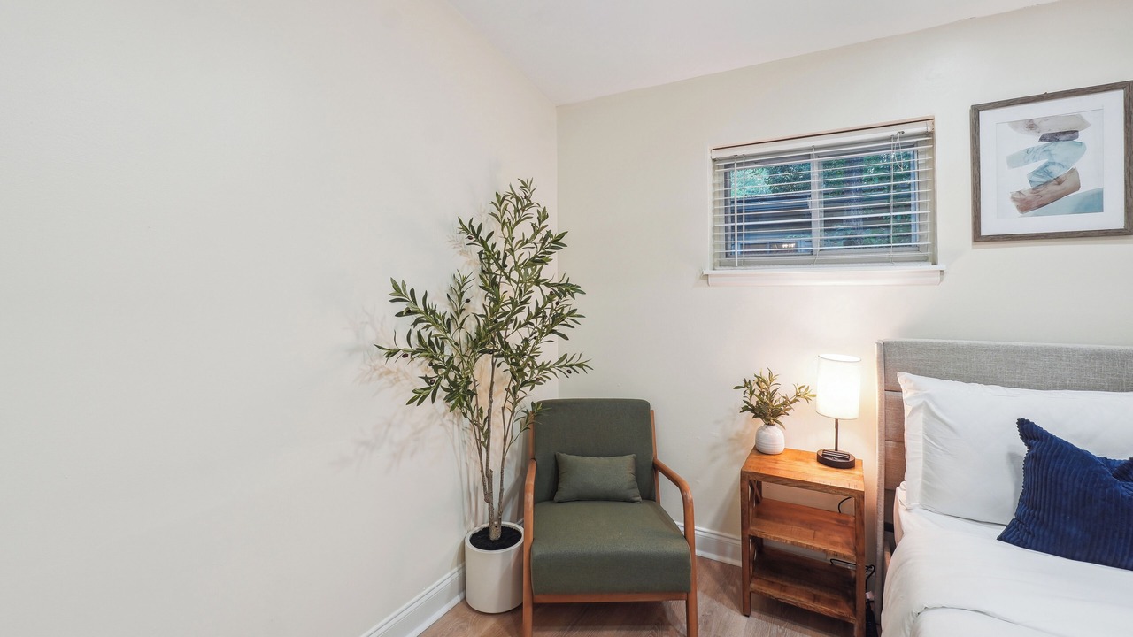 Photo of Bedroom in Lindridge-Martin Manor