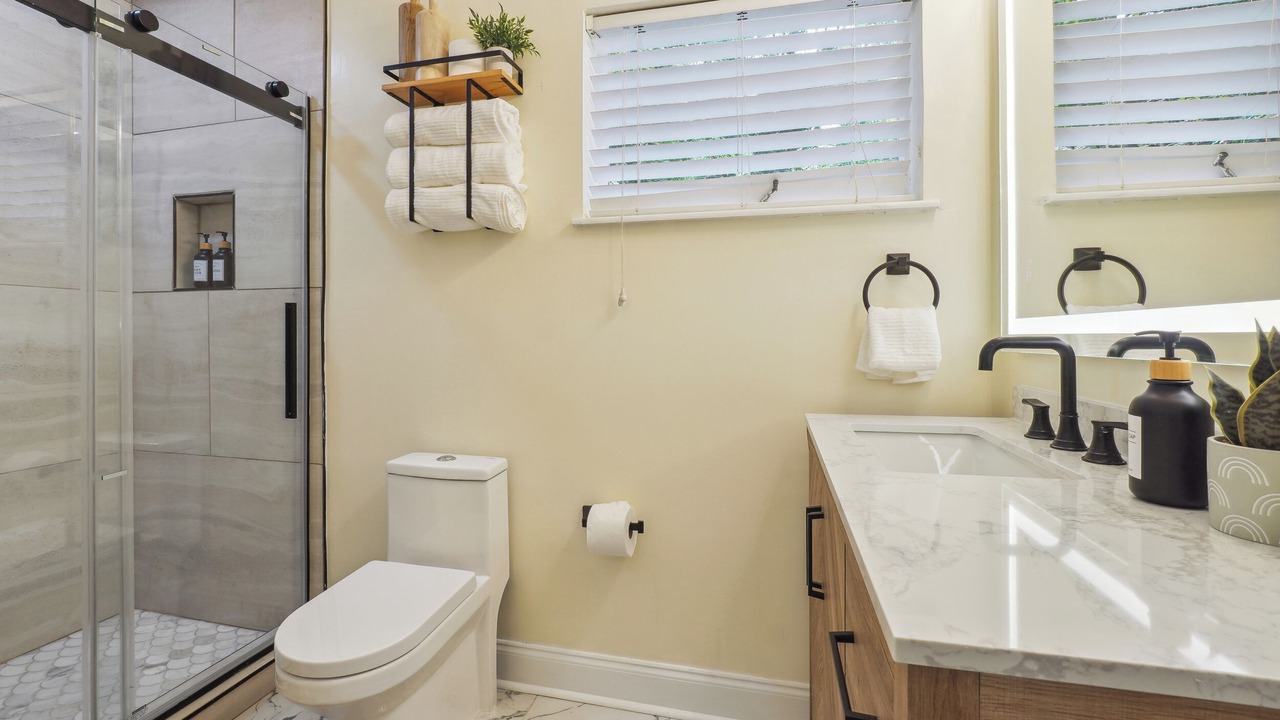 Photo of Bathroom in Lindridge-Martin Manor