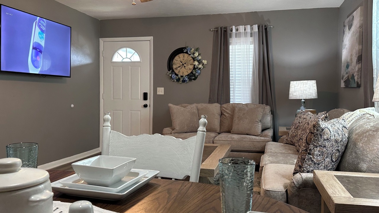 Photo of Livingroom in Pocahontas