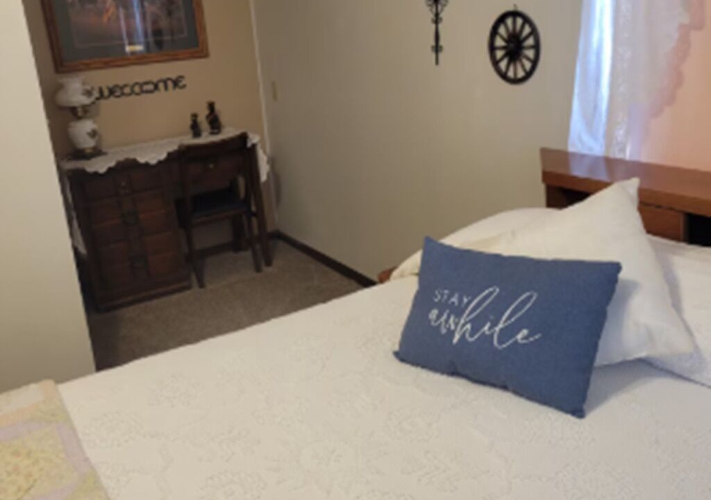 Photo of Bedroom in Indianola