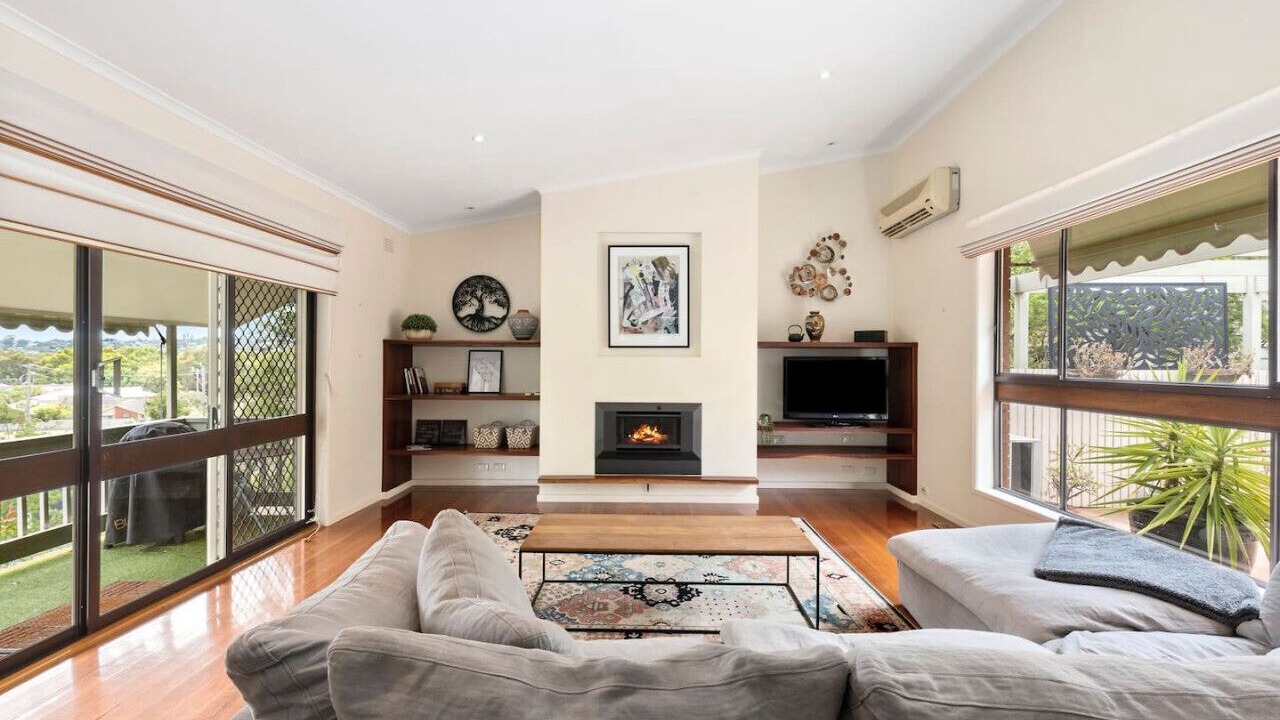 Photo of Livingroom in Belmont